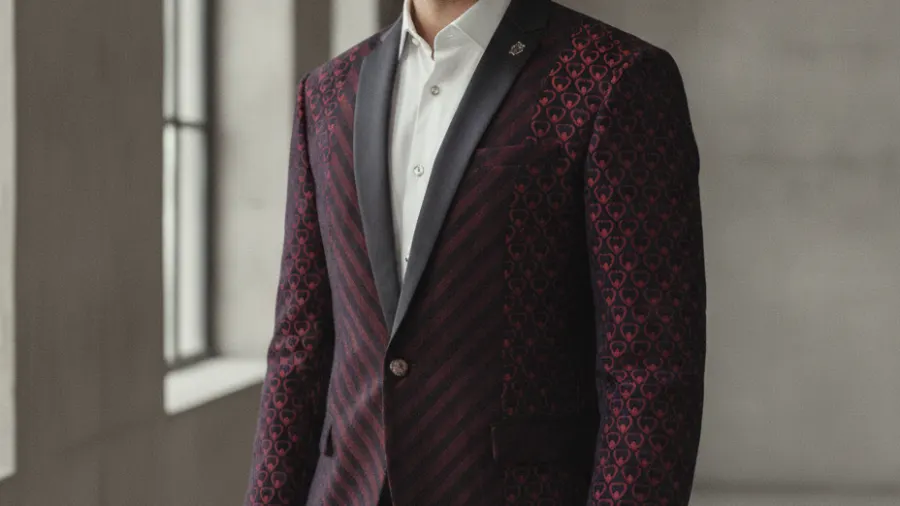 velvet blazers outfits for weddings, Luxury Burgundy Black Velvet Heart Sleeves Blazer